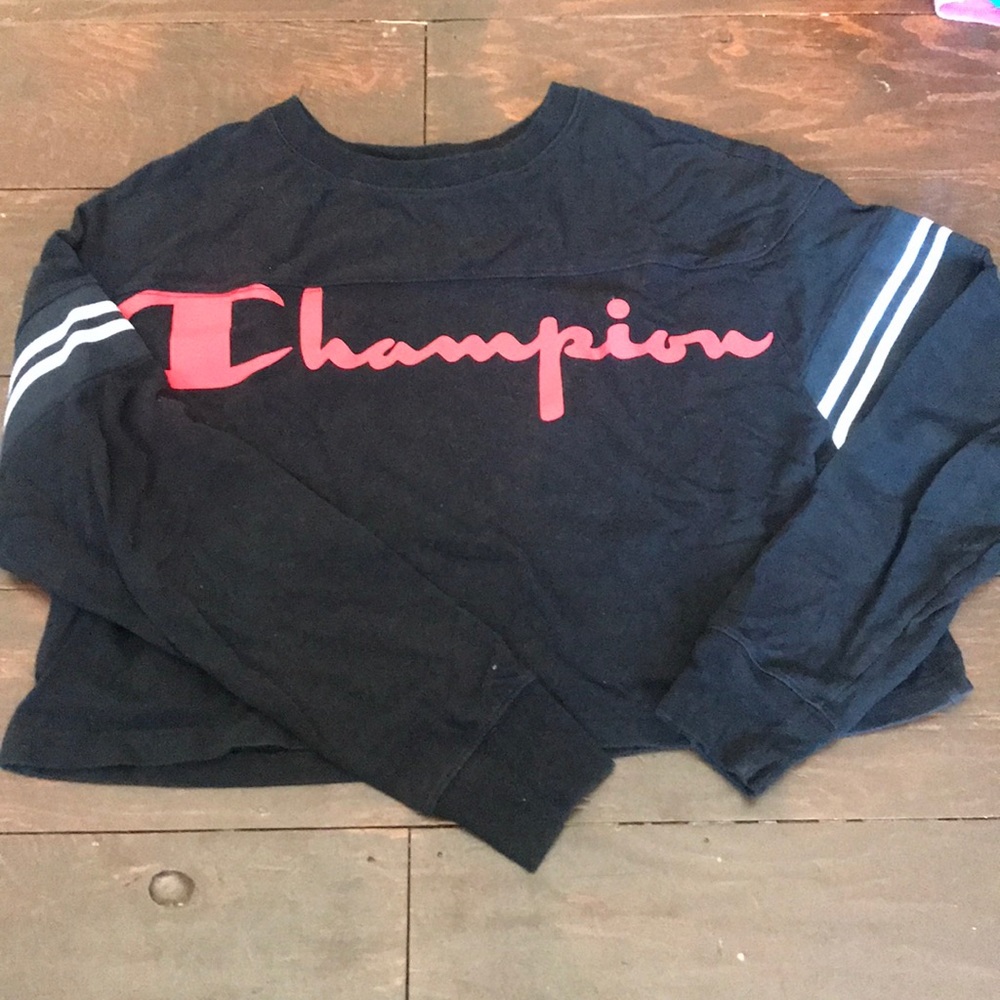 Cropped long sleeve champion tee shirt